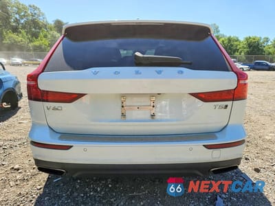 Zdjęcie 6 z 12 samochodu: 2020 VOLVO V60 CROSS COUNTRY T5 MOMENTUM VIN:YV4102WK0L1041863 - miniatura