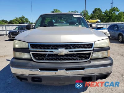 Piąte zdjęcie samochodu w środku: 2007 CHEVROLET SILVERADO K1500 CLASSIC VIN:3GCEK14X57G183995 - miniatura