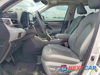 Zdjęcie 7 z 13 samochodu: 2022 TOYOTA HIGHLANDER HYBRID LIMITED VIN:5TDXBRCH3NS077433 - miniatura