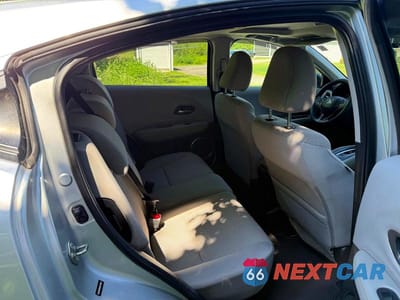 Zdjęcie 6 z 10 samochodu: 2016 HONDA HR-V EX VIN:3CZRU6H55GM716831 - miniatura