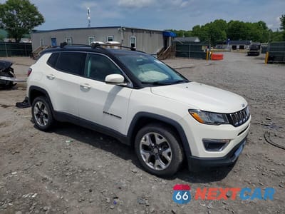 Czwarte zdjęcie samochodu z boku: 2018 JEEP COMPASS LIMITED VIN:3C4NJDCB2JT478870 - miniatura