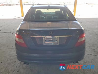 Zdjęcie 6 z 12 samochodu: 2010 MERCEDES-BENZ C 300 VIN:WDDGF5EB8AF475985 - miniatura