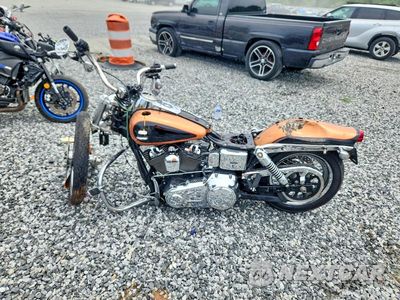 Trzecie zdjęcie samochodu z tyłu: 2008 HARLEY-DAVIDSON FXDWG 105TH ANNIVERSARY EDITION VIN:1HD1GP4558K304096 - miniatura