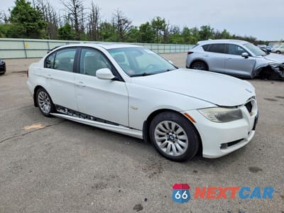 Czwarte zdjęcie samochodu z boku: 2009 BMW 328 I SULEV VIN:WBAPH53519A436694 - miniatura