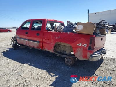 Drugie zdjęcie samochodu z przodu: 2005 CHEVROLET SILVERADO K2500 HEAVY DUTY VIN:1GCHK23215F827158 - miniatura