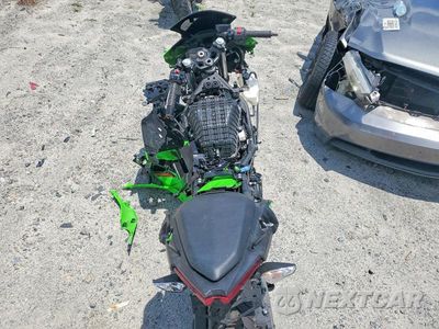 Zdjęcie 6 z 9 samochodu: 2024 KAWASAKI EX500 H VIN:ML5EXGH16RDA28251 - miniatura