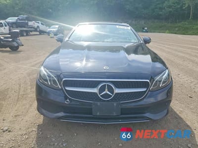 Piąte zdjęcie samochodu w środku: 2019 MERCEDES-BENZ E 450 4MATIC VIN:WDD1K6JB1KF117030 - miniatura