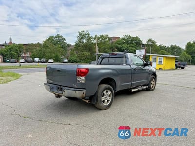 Czwarte zdjęcie samochodu z boku: 2007 TOYOTA TUNDRA BASE VIN:5TFMV52197X020786 - miniatura