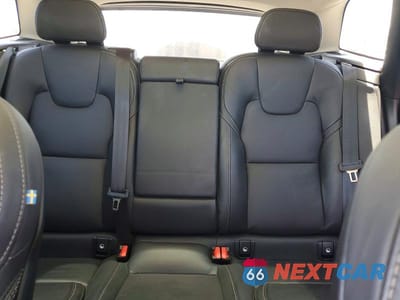 Zdjęcie 10 z 13 samochodu: 2023 VOLVO XC60 ULTIMATE VIN:YV4L12DA1P1239521 - miniatura