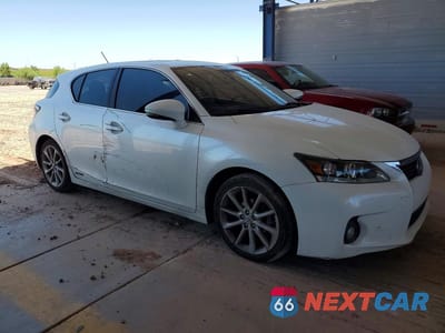 Czwarte zdjęcie samochodu z boku: 2013 LEXUS CT 200 VIN:JTHKD5BH0D2168291 - miniatura