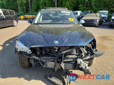 Piąte zdjęcie samochodu w środku: 2014 BMW X1 XDRIVE28I VIN:WBAVL1C55EVY10421 - miniatura