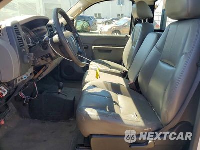 Zdjęcie 7 z 13 samochodu: 2012 GMC SIERRA K2500 HEAVY DUTY VIN:1GT02ZCG0CF236995 - miniatura