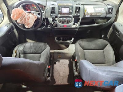 Zdjęcie 8 z 14 samochodu: 2019 RAM PROMASTER 3500 DELIVERY VAN VIN:3C6URVJG1KE560191 - miniatura