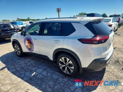 Drugie zdjęcie samochodu z przodu: 2021 NISSAN ROGUE SV VIN:5N1AT3BA5MC782797 - miniatura