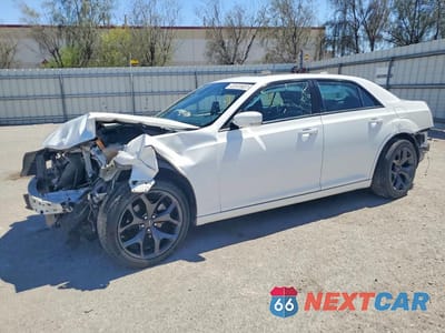 2023 CHRYSLER 300 S 2C3CCABG9PH628279 - główne zdjęcie licytacji z USA - miniatura