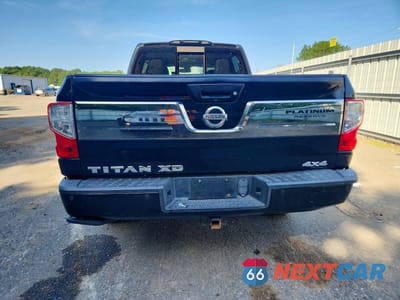 Zdjęcie 6 z 13 samochodu: 2017 NISSAN TITAN XD PLATINUM RESERVE VIN:1N6BA1F45HN560615 - miniatura