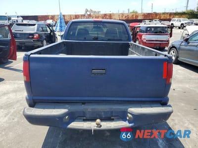 Zdjęcie 6 z 12 samochodu: 2002 CHEVROLET S TRUCK S10 VIN:1GCCS19WX28221324 - miniatura