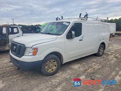 2015 NISSAN NV 2500 HD S 1N6AF0KY8FN801175 - główne zdjęcie licytacji z USA - miniatura