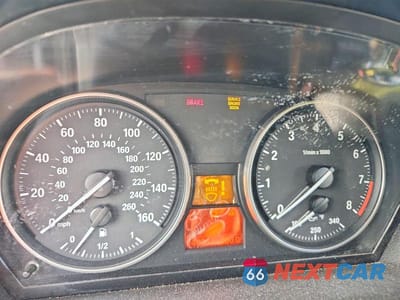 Zdjęcie 9 z 12 samochodu: 2008 BMW 328 I SULEV VIN:WBAWR33568P152258 - miniatura