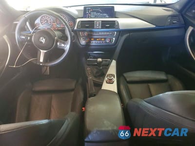 Zdjęcie 8 z 12 samochodu: 2013 BMW 335 XI VIN:WBA3B9C52DF140991 - miniatura