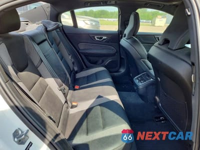 Zdjęcie 10 z 12 samochodu: 2021 VOLVO S60 T5 R-DESIGN VIN:7JR102TM1MG108558 - miniatura