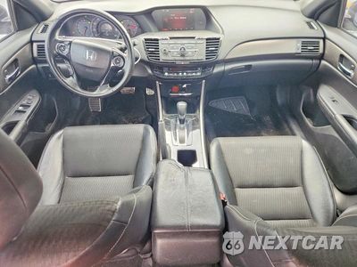 Zdjęcie 8 z 12 samochodu: 2016 HONDA ACCORD SPORT VIN:1HGCR2F55GA169308 - miniatura