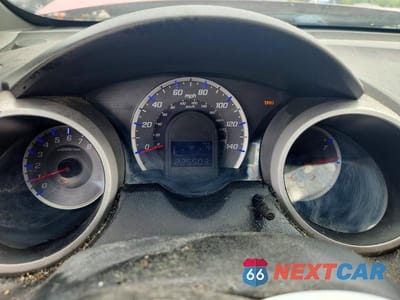 Zdjęcie 9 z 12 samochodu: 2010 HONDA FIT SPORT VIN:JHMGE8G41AC002426 - miniatura