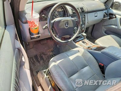 Zdjęcie 8 z 12 samochodu: 2005 MERCEDES-BENZ ML 350 VIN:4JGAB57E45A534550 - miniatura