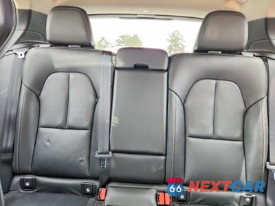 Zdjęcie 10 z 13 samochodu: 2021 VOLVO XC40 T5 MOMENTUM VIN:YV4162UK2M2407030 - miniatura