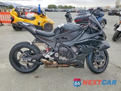 2025 BMW S 1000 RR WB10P2308S6L33014 - główne zdjęcie licytacji z USA - miniatura