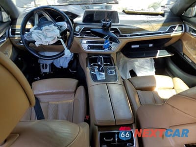 Zdjęcie 8 z 12 samochodu: 2016 BMW 750 XI VIN:WBA7F2C53GG418339 - miniatura