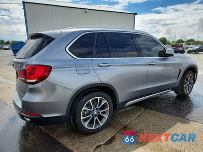 Trzecie zdjęcie samochodu z tyłu: 2017 BMW X5 SDRIVE35I VIN:5UXKR2C34H0U21875 - miniatura