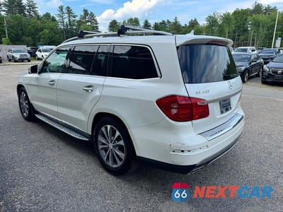 Trzecie zdjęcie samochodu z tyłu: 2013 MERCEDES-BENZ GL 450 4MATIC VIN:4JGDF7CE0DA157944 - miniatura