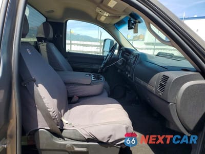 Zdjęcie 10 z 12 samochodu: 2007 CHEVROLET SILVERADO K2500 HEAVY DUTY VIN:1GCHK24K17E545657 - miniatura
