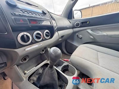 Zdjęcie 9 z 10 samochodu: 2008 TOYOTA TACOMA BASE VIN:5TENX22N08Z512617 - miniatura