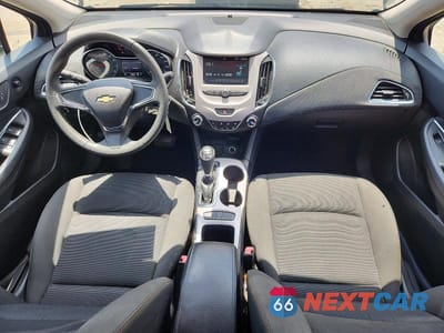 Zdjęcie 8 z 13 samochodu: 2016 CHEVROLET CRUZE LS VIN:1G1BC5SM2G7236561 - miniatura