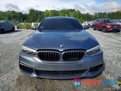 Piąte zdjęcie samochodu w środku: 2018 BMW 5 SERIES VIN:WBAJB9C5XJB287277 - miniatura