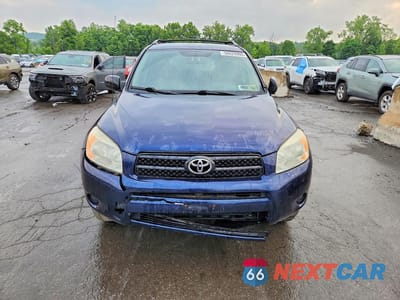 Piąte zdjęcie samochodu w środku: 2007 TOYOTA RAV4 BASE VIN:JTMZD33V475069078 - miniatura