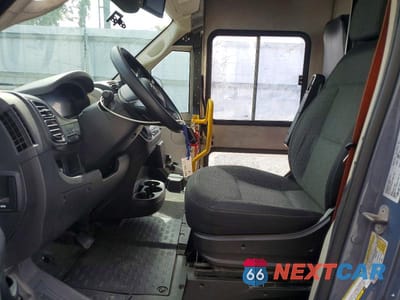 Zdjęcie 7 z 10 samochodu: 2022 RAM PROMASTER 3500 3500 STANDARD VIN:3C7WRVMG8NE126418 - miniatura