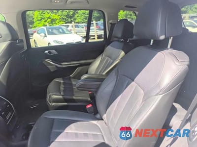 Zdjęcie 11 z 14 samochodu: 2019 BMW X7 XDRIVE40I VIN:5UXCW2C54KL082958 - miniatura