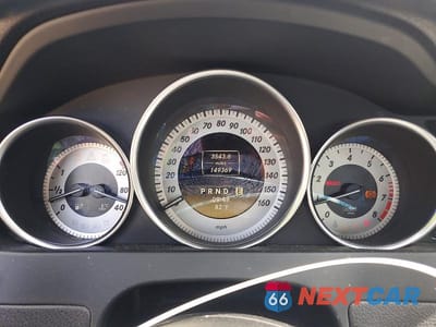 Zdjęcie 9 z 12 samochodu: 2012 MERCEDES-BENZ C 250 VIN:WDDGF4HBXCA622829 - miniatura