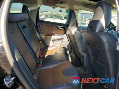 Zdjęcie 11 z 14 samochodu: 2017 VOLVO XC60 T5 DYNAMIC VIN:YV440MDR8H2223255 - miniatura