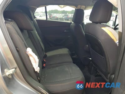 Zdjęcie 11 z 13 samochodu: 2020 CHEVROLET TRAX LS VIN:3GNCJNSBXLL139525 - miniatura