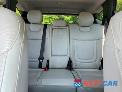 Zdjęcie 10 z 13 samochodu: 2023 HYUNDAI TUCSON LIMITED VIN:5NMJECAEXPH210245 - miniatura