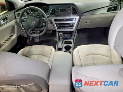 Zdjęcie 8 z 13 samochodu: 2015 HYUNDAI SONATA SE VIN:5NPE24AF4FH176961 - miniatura