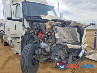 Zdjęcie 9 z 10 samochodu: 2019 INTERNATIONAL LT625 SEMI TRUCK VIN:3HSDZAPR0KN094920 - miniatura