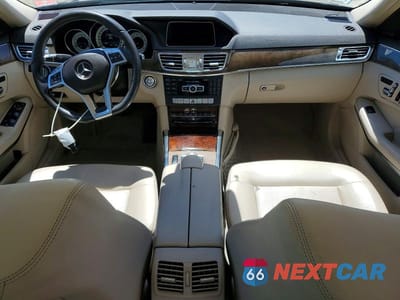 Zdjęcie 8 z 12 samochodu: 2014 MERCEDES-BENZ E 350 4MATIC VIN:WDDHF8JB9EA821962 - miniatura