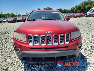 Piąte zdjęcie samochodu w środku: 2014 JEEP COMPASS LATITUDE VIN:1C4NJCEA2ED887011 - miniatura