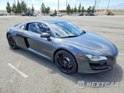 Czwarte zdjęcie samochodu z boku: 2011 AUDI R8 4.2 QUATTRO VIN:WUAAUAFG9BN001627 - miniatura