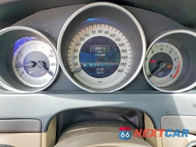 Zdjęcie 9 z 12 samochodu: 2013 MERCEDES-BENZ C 250 VIN:WDDGF4HB6DR287619 - miniatura